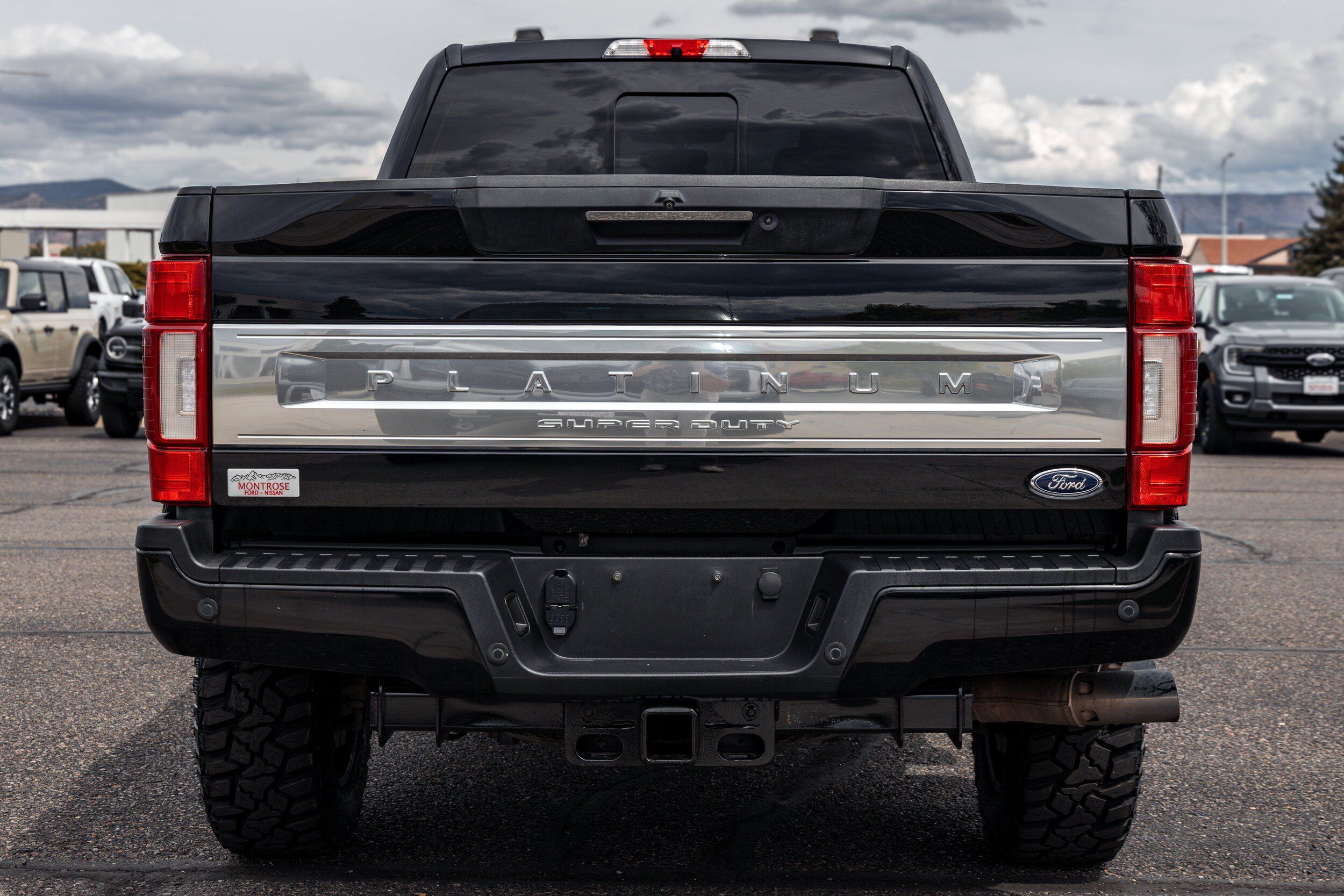 Used 2022 Ford F350 Platinum AWD/4WD image 5