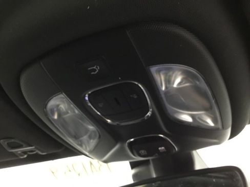 Used 2022 Jeep Compass Limited w/ (RED) Package image 40