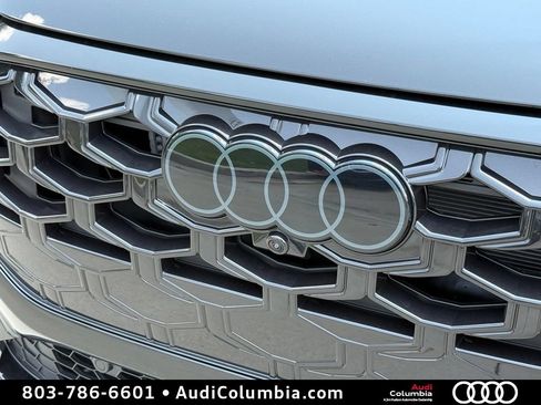 New 2026 Audi Q3 quattro 2.0T AWD/4WD image 7