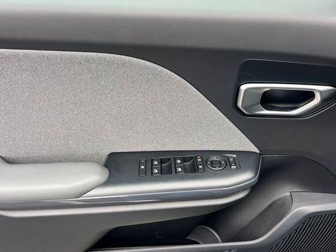 New 2025 Kia K4 EX image 12