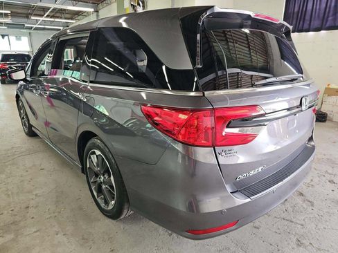Used 2024 Honda Odyssey Elite image 2