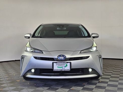 Used 2020 Toyota Prius XLE w/ Advanced Technology Package AWD/4WD image 2