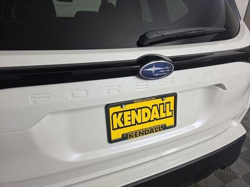 Certified 2025 Subaru Forester Premium AWD/4WD image 10