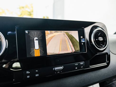 Used 2022 Mercedes-Benz Sprinter 3500 image 60