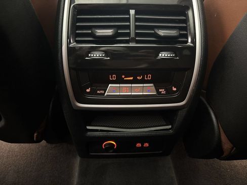Used 2024 BMW X5 xDrive40i w/ Premium Package AWD/4WD image 25