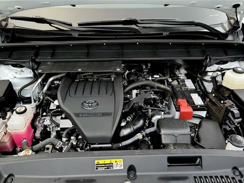 Used 2024 Toyota Highlander Limited image 15