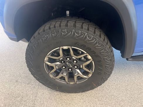 New 2026 Chevrolet Colorado ZR2 w/ Technology Package AWD/4WD image 10