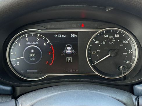 Used 2025 Nissan Versa SV FWD image 40