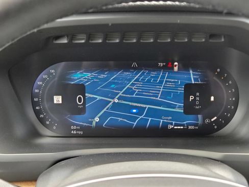 Certified 2025 Volvo XC90 B6 Plus AWD/4WD image 24
