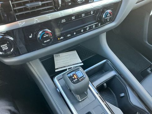 New 2026 Nissan Pathfinder SL image 16