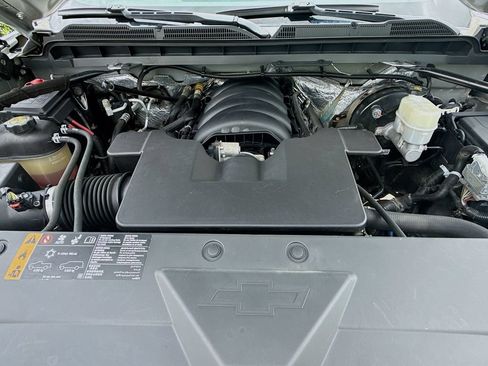 Used 2017 Chevrolet Silverado 1500 LT w/ All Star Edition AWD/4WD image 29