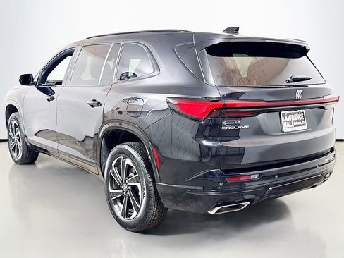 Used 2025 Buick Enclave Sport Touring FWD image 6