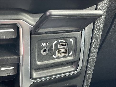 Used 2021 Jeep Wrangler Unlimited Sport image 19