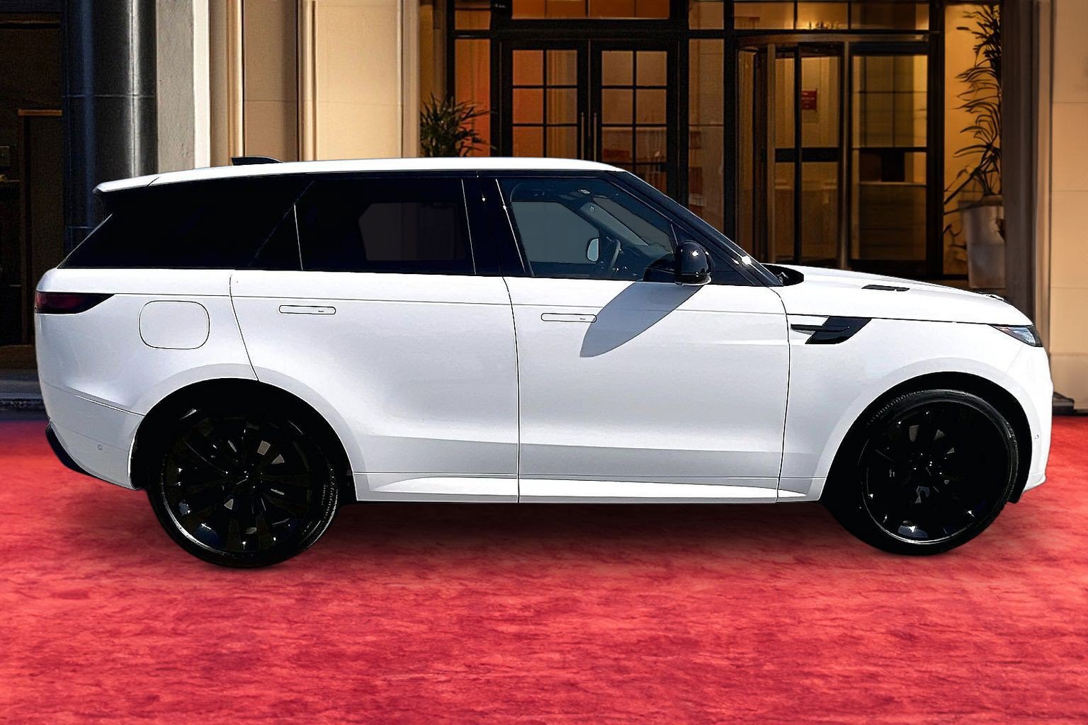 New 2026 Land Rover Range Rover Sport Dynamic SE AWD/4WD image 6