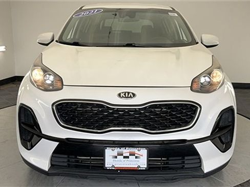 Used 2021 Kia Sportage LX image 7