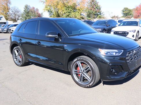 Used 2024 Audi Q5 e Premium Plus image 3