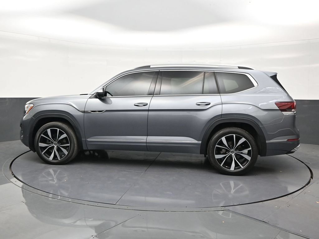 Used 2025 Volkswagen Atlas SEL Premium R-Line AWD/4WD image 2