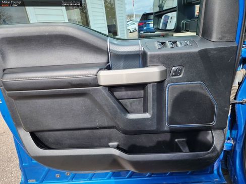 Used 2019 Ford F150 Lariat w/ Equipment Group 502A Luxury AWD/4WD image 29