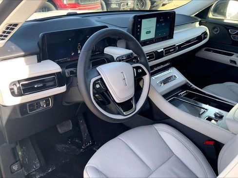 New 2026 Lincoln Aviator Reserve image 8