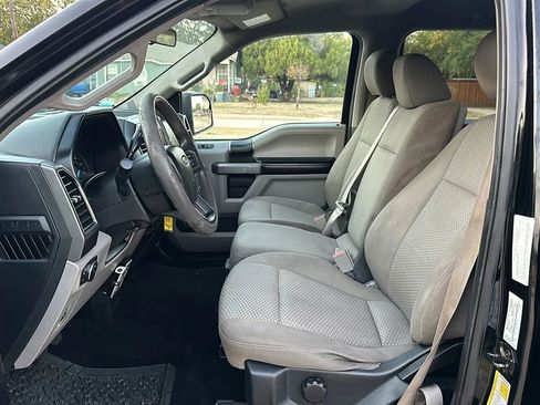 Used 2018 Ford F150 XLT w/ Trailer Tow Package image 16