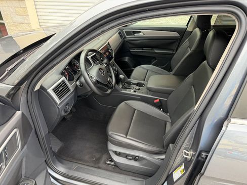 Used 2018 Volkswagen Atlas SE AWD/4WD image 26