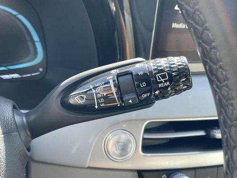 Used 2024 Hyundai Palisade SEL FWD image 32