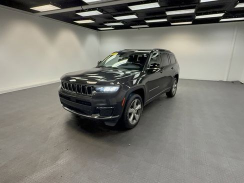 Used 2022 Jeep Grand Cherokee L Limited image 1