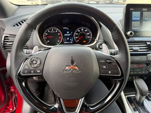 Used 2025 Mitsubishi Eclipse Cross AWD image 15
