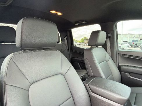 Used 2024 Chevrolet Colorado Trail Boss w/ Advanced Trailering Package AWD/4WD image 31