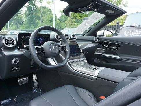 Certified 2024 Mercedes-Benz CLE 300 4MATIC Cabriolet image 15