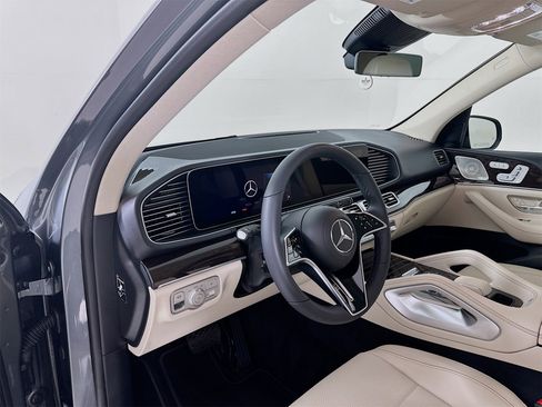 Certified 2025 Mercedes-Benz GLE 350 4MATIC image 10