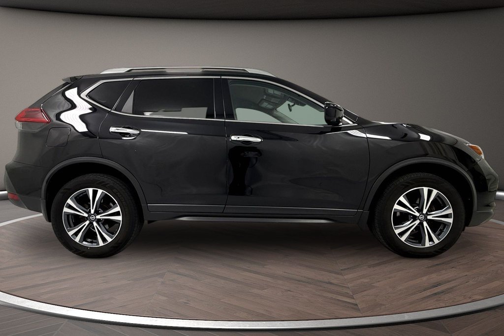 Used 2019 Nissan Rogue SV w/ Premium Package AWD/4WD image 8