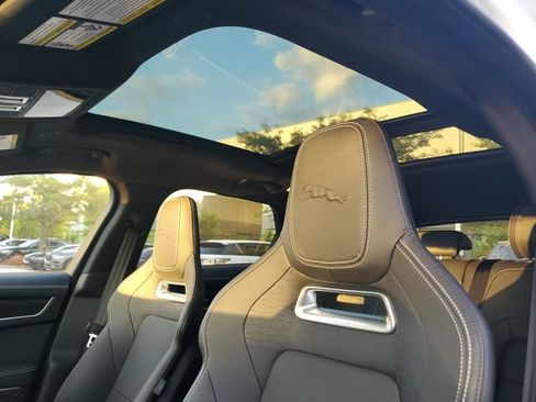 New 2026 Jaguar F-PACE R-Dynamic S AWD/4WD image 21