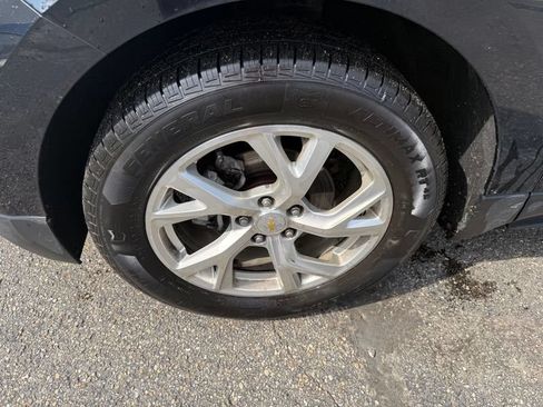 Used 2021 Chevrolet Equinox Premier AWD/4WD image 17