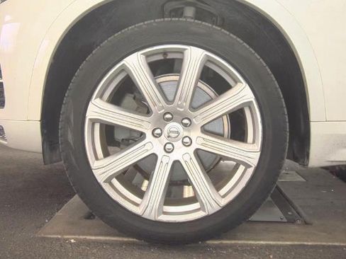 Used 2019 Volvo XC90 T6 Inscription w/ Protection Package Premier AWD/4WD image 4