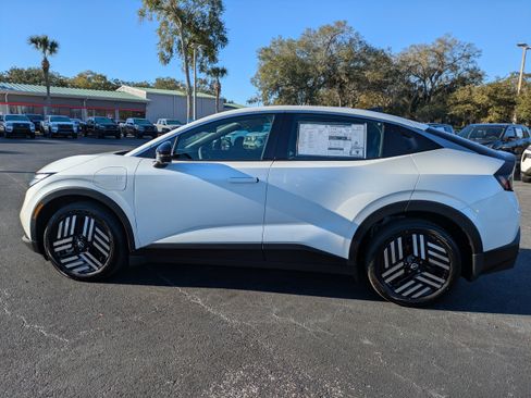 New 2026 Nissan Leaf SV+ w/ Floor Mat Package (SV+) image 7