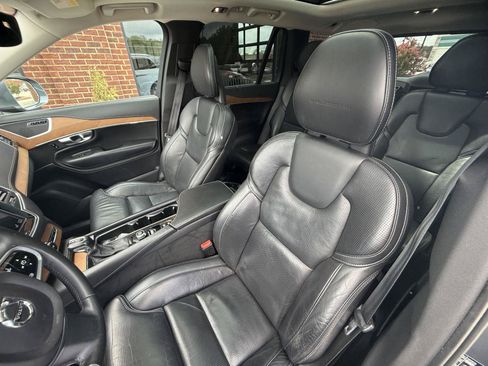 Used 2018 Volvo XC90 T6 Inscription w/ Convenience Package AWD/4WD image 18