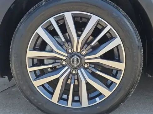 Used 2024 Nissan Kicks SV image 45