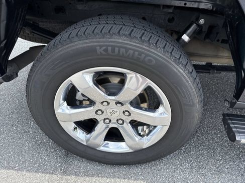 Used 2023 Ford F150 King Ranch w/ Equipment Group 601A High AWD/4WD image 17