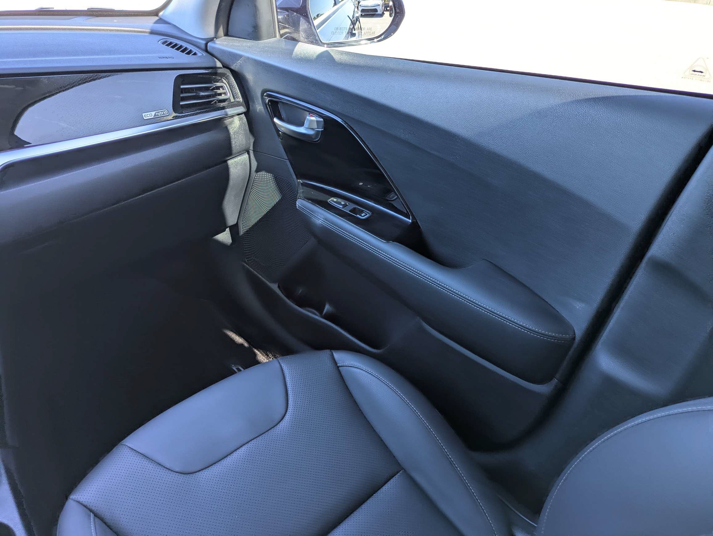 Certified 2022 Kia Niro EX Premium FWD image 17