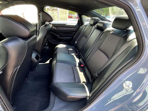 Used 2022 Honda Accord Sport image 29