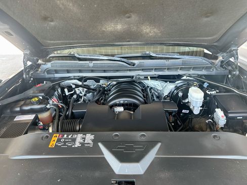 Used 2018 Chevrolet Silverado 1500 LT w/ All Star Edition AWD/4WD image 32
