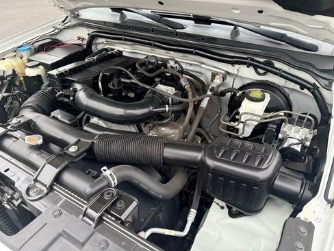 Used 2019 Nissan Frontier S image 26