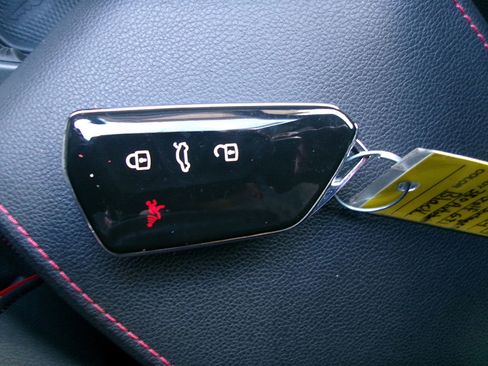 Used 2024 Volkswagen GTI Autobahn image 22