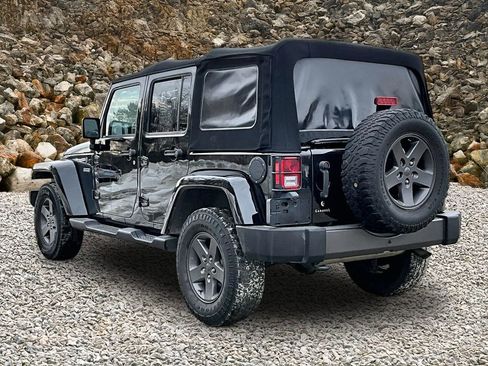Used 2016 Jeep Wrangler Unlimited Sport image 10