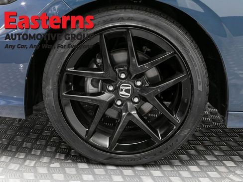 Used 2025 Honda Civic Sport image 32