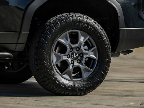 Used 2025 Lexus GX 550 image 97