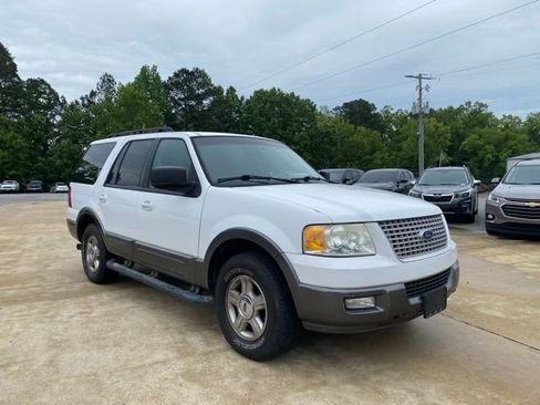 Used 2006 Ford Expedition XLT RWD image 2