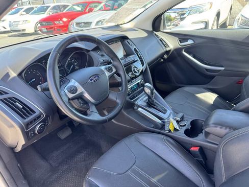 Used 2014 Ford Focus Titanium FWD image 32