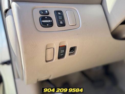 Used 2007 Toyota Sienna CE FWD image 22